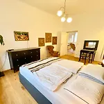 Vintage Design Apartment