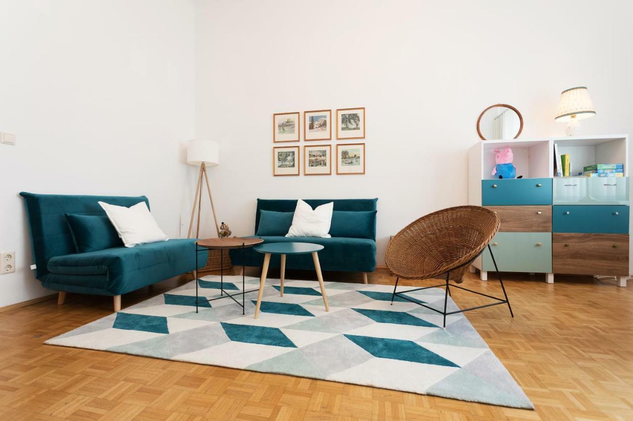 Vintage Design Apartment